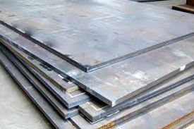 Steel plates for pressure vessels used at moderate and low temperature